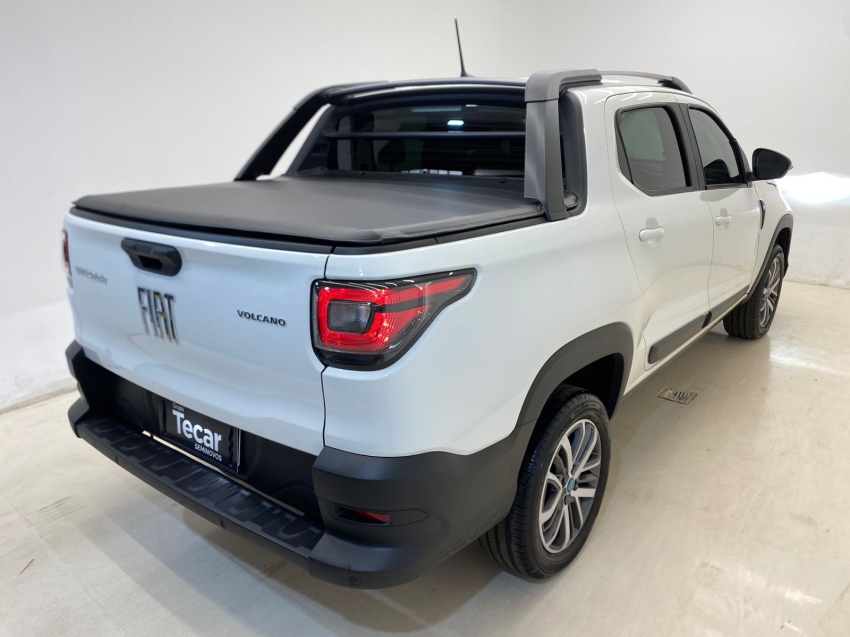fiat strada 1.3 firefly flex volcano cd cvt 4p automatico 2025