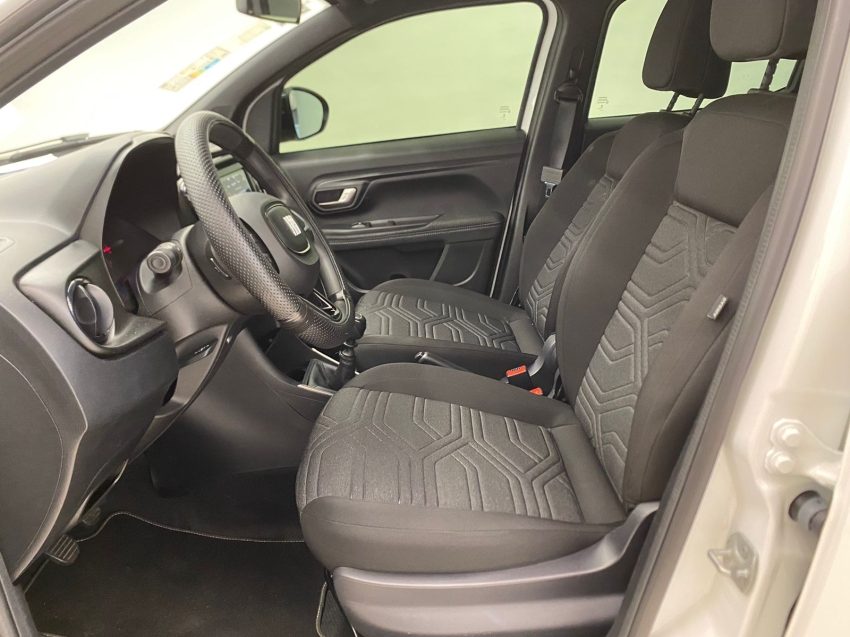 fiat strada 1.3 firefly flex volcano cd cvt 4p automatico 2025