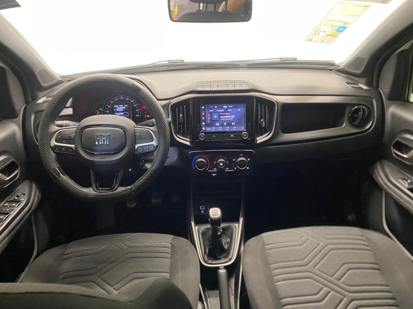 fiat strada 1.3 firefly flex volcano cd cvt 4p automatico 2025
