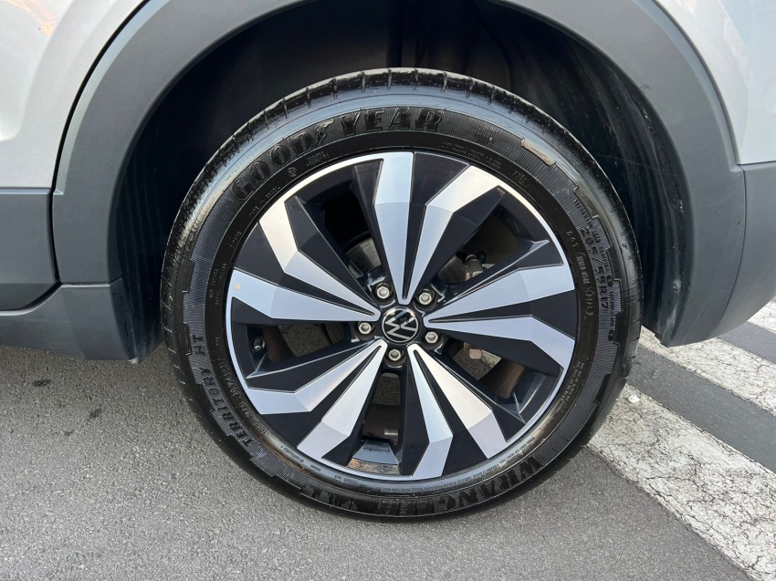 volkswagen t-cross highline 1.4 250 turbo tsi flex automatico 2024