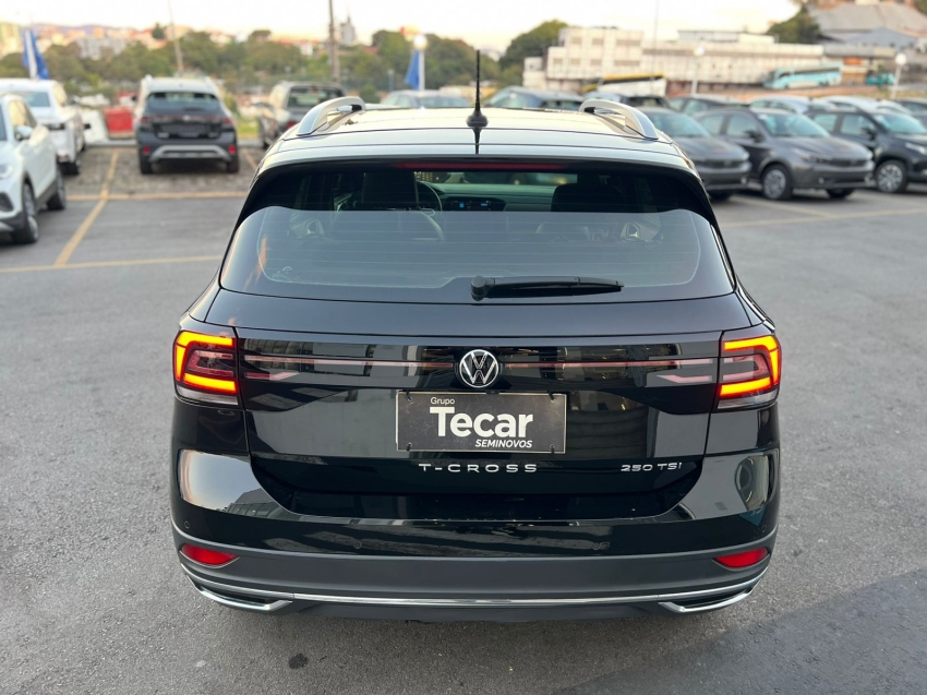 volkswagen t-cross highline 1.4 250 turbo tsi flex automatico 2023