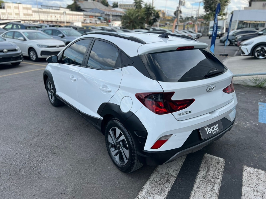 hyundai hb20x 1.6 16v flex evolution automatico 4p 2021