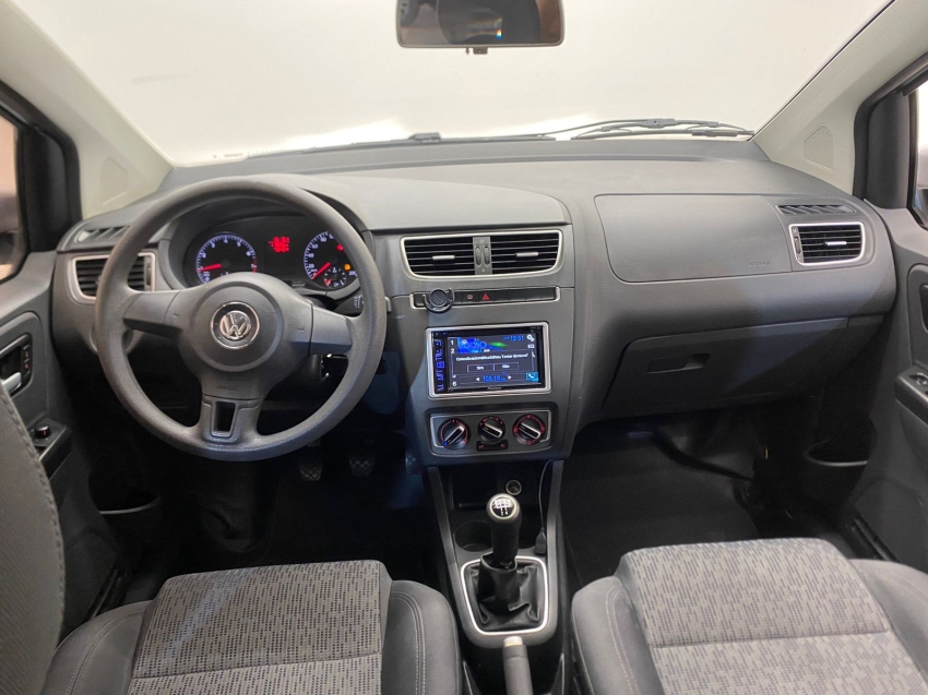 volkswagen fox 1.0 mi 8v flex 4p manual 2014