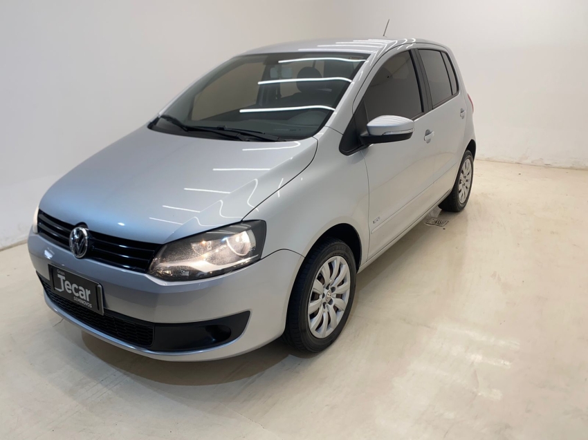 volkswagen fox 1.0 mi 8v flex 4p manual 2014