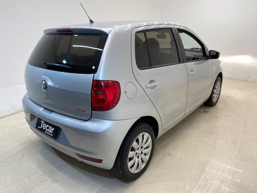volkswagen fox 1.0 mi 8v flex 4p manual 2014