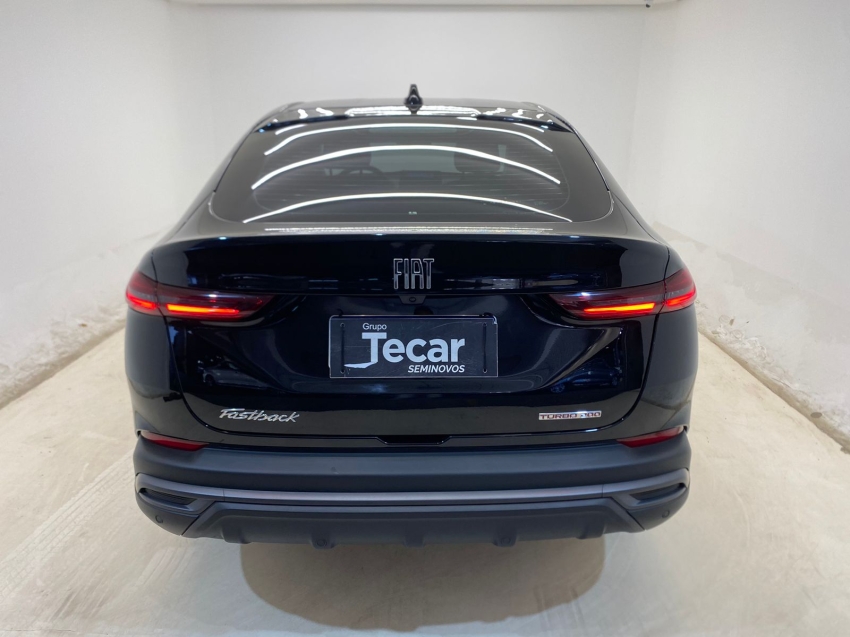 fiat fastback 1.0 turbo 200 flex cvt 4p automatico 2025