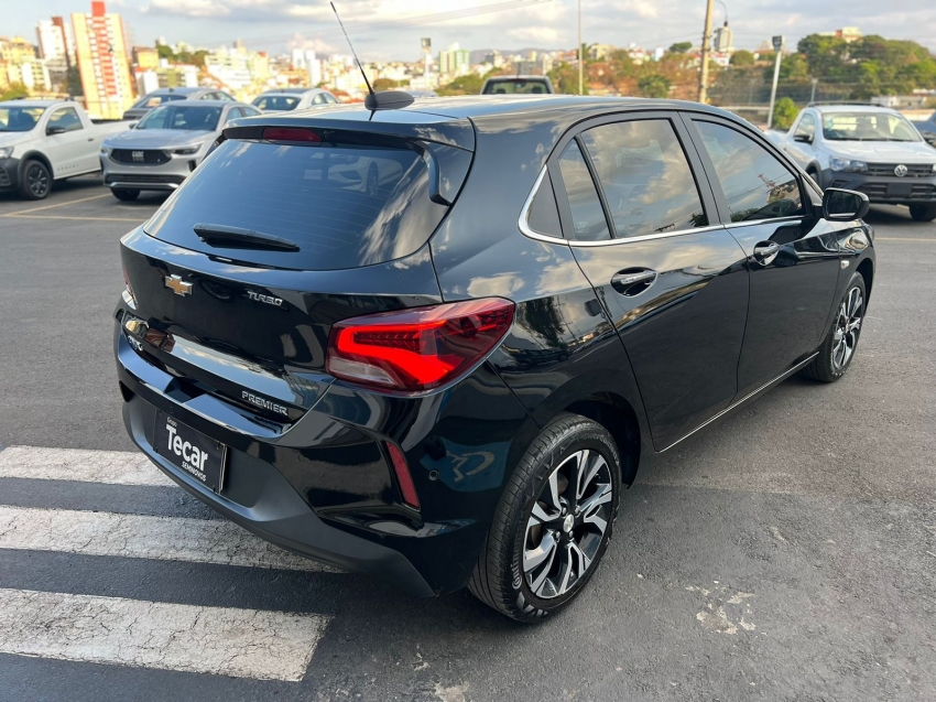 chevrolet onix hatch  premier pr2 at turbo automatico 2024