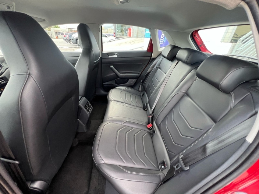 volkswagen polo highline 1.0 turbo tsi 170 automatico.