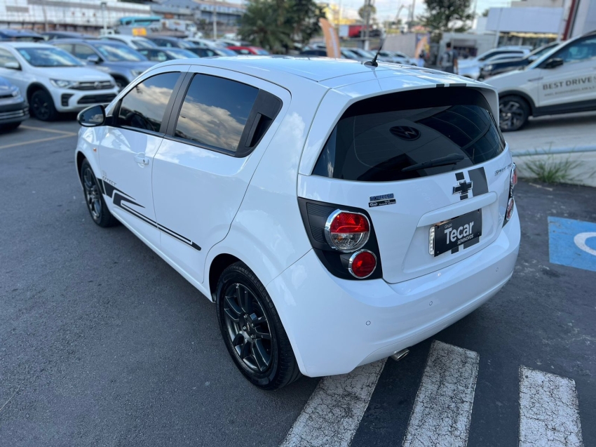 chevrolet sonic 1.6 ltz effect 16v flex 4p automatico 2014