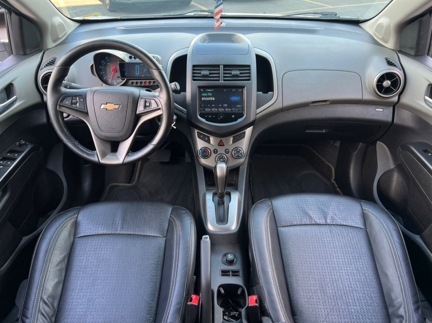 chevrolet sonic 1.6 ltz effect 16v flex 4p automatico 2014