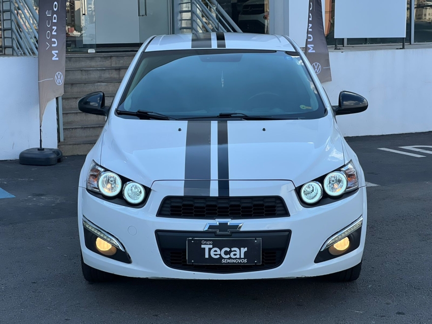 chevrolet sonic 1.6 ltz effect 16v flex 4p automatico 2014