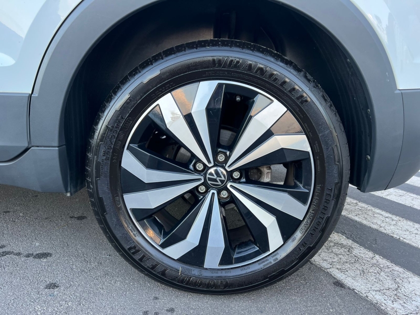 volkswagen t-cross highline 1.4 250 turbo tsi automatico 2023