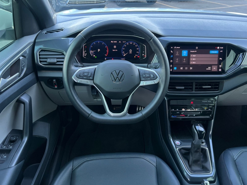 volkswagen t-cross highline 1.4 250 turbo tsi automatico 2023