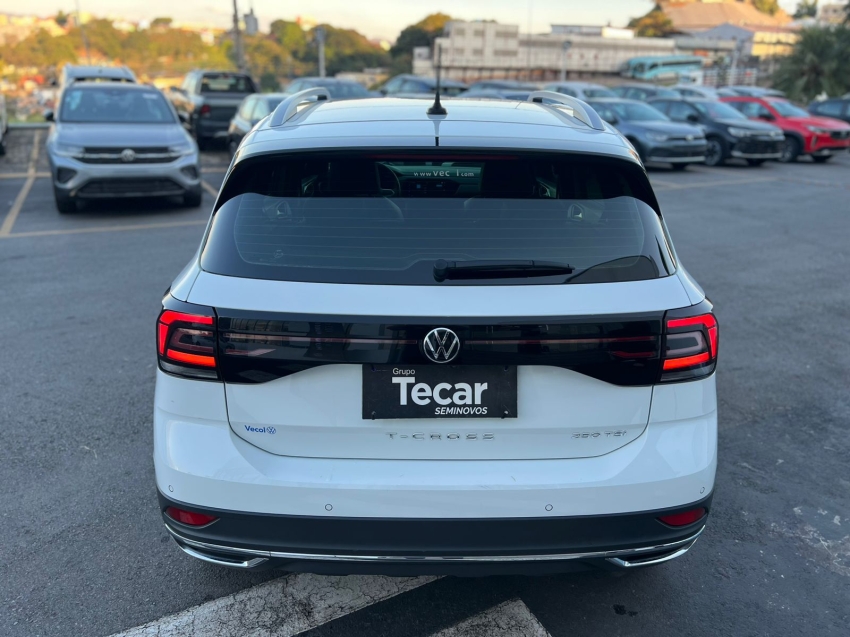 volkswagen t-cross highline 1.4 250 turbo tsi automatico 2023