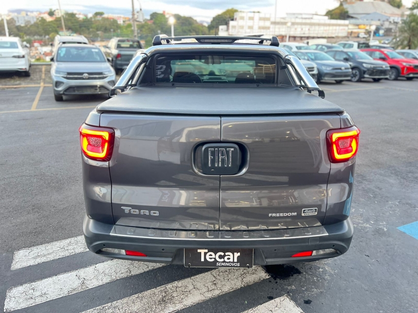 fiat toro freedom 2.0 16v 4x4 turbo diesel at9 automatico 2022
