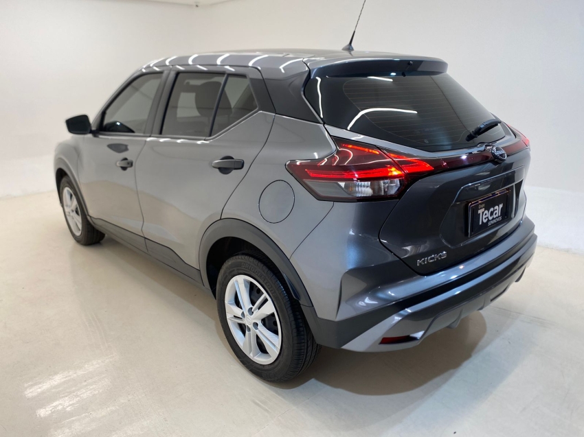 nissan kicks advance
