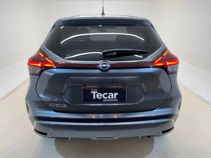 nissan kicks advance