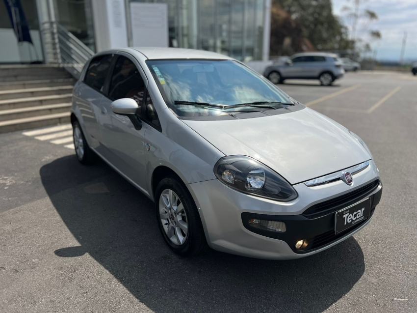 fiat punto attractive 1.4 flex manual 2015
