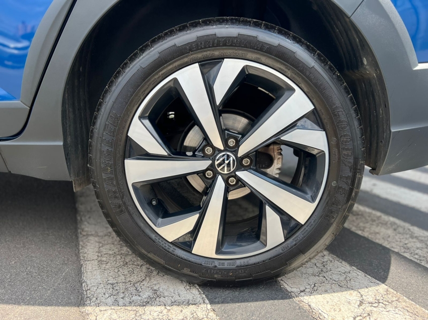 nivus highline 1.0 200 tsi turbo flex automatico 2023