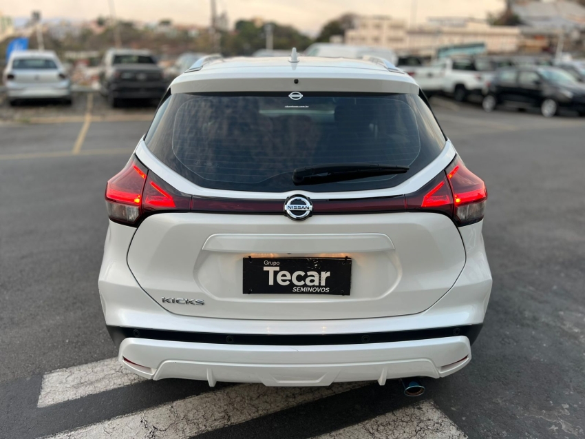nissan kicks 1.6 16v flexstart advance automatico 2022/2022