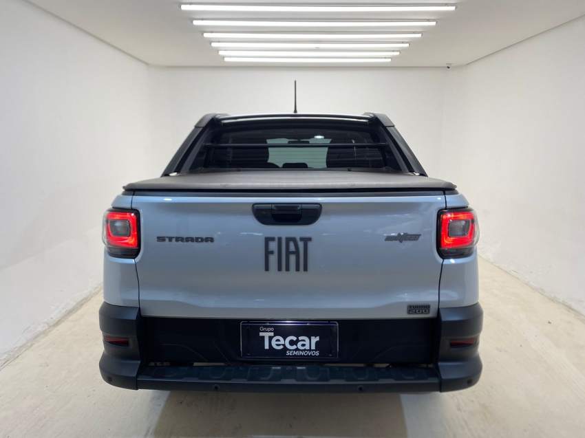 fiat strada  ultra 1.0 turbo 200 flex automatico 2025