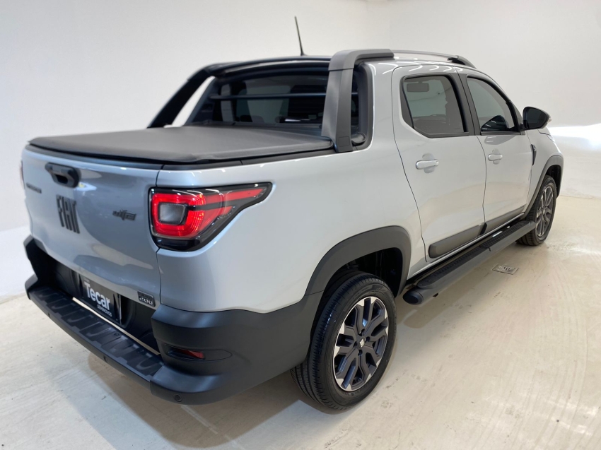 fiat strada  ultra 1.0 turbo 200 flex automatico 2025