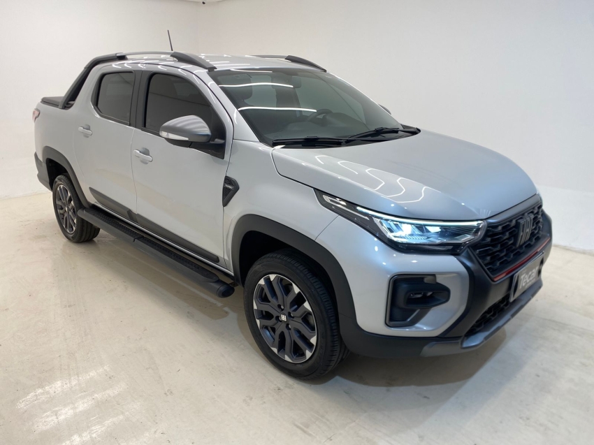 fiat strada  ultra 1.0 turbo 200 flex automatico 2025