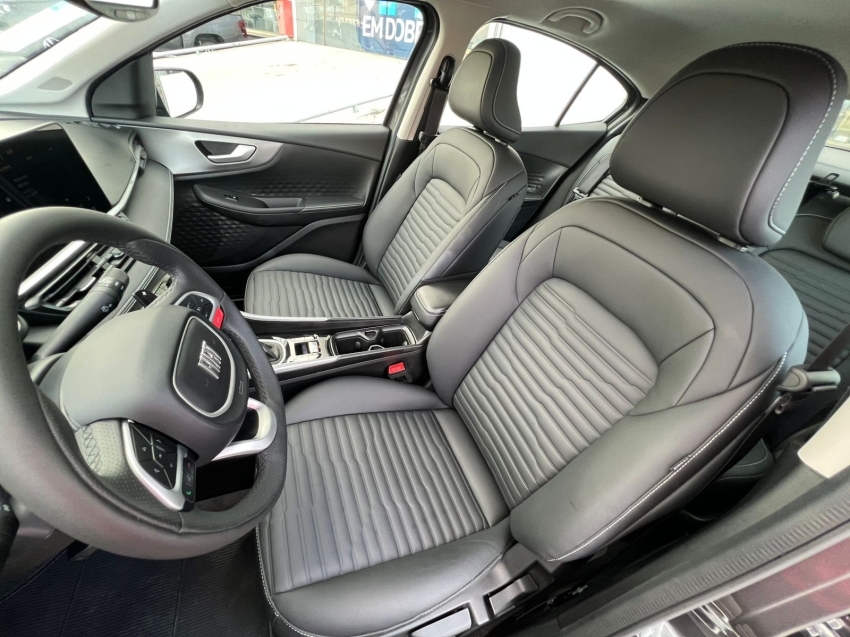 fiat fastback 1.0 turbo 200 hybrid  audace automatico 2025