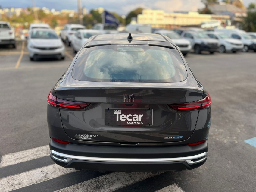 fiat fastback 1.0 turbo 200 hybrid  audace automatico 2025