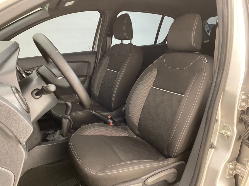 renault sandero stepway zen sce 1.0 12v  manual 2025