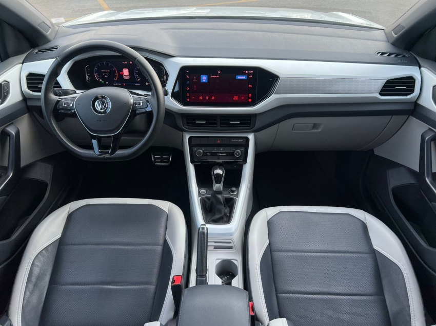 volkswagen t-cross  highline 1.4 250 turbo tsi automatico9