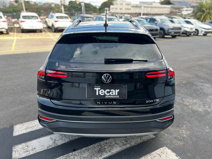 volkswagen nivus highline 1.0 turbo 200 tsi flex automatico 2023 /202310