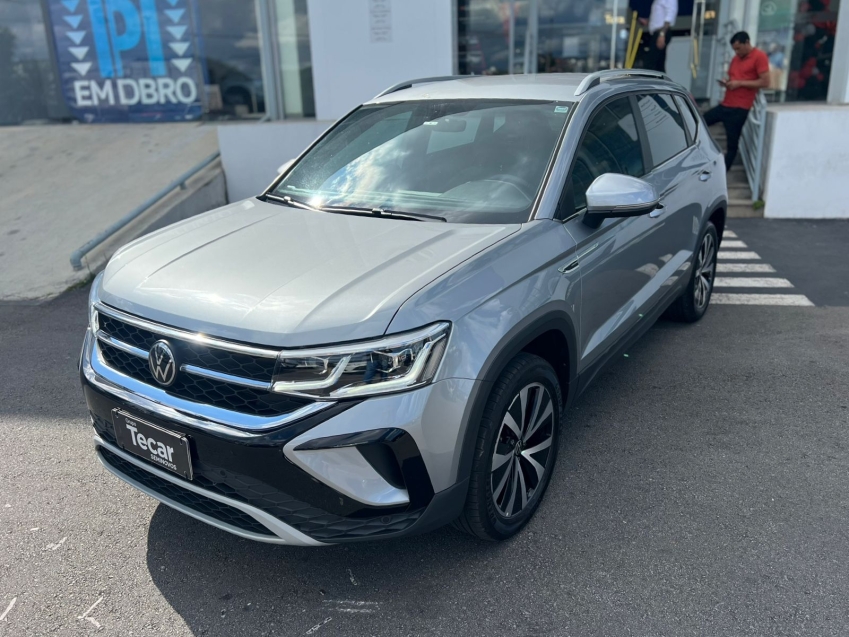 taos highline 1.4 turbo 250 tsi flex automatico 2022/20223