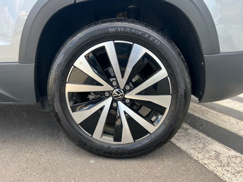 taos highline 1.4 turbo 250 tsi flex automatico 2022/20228