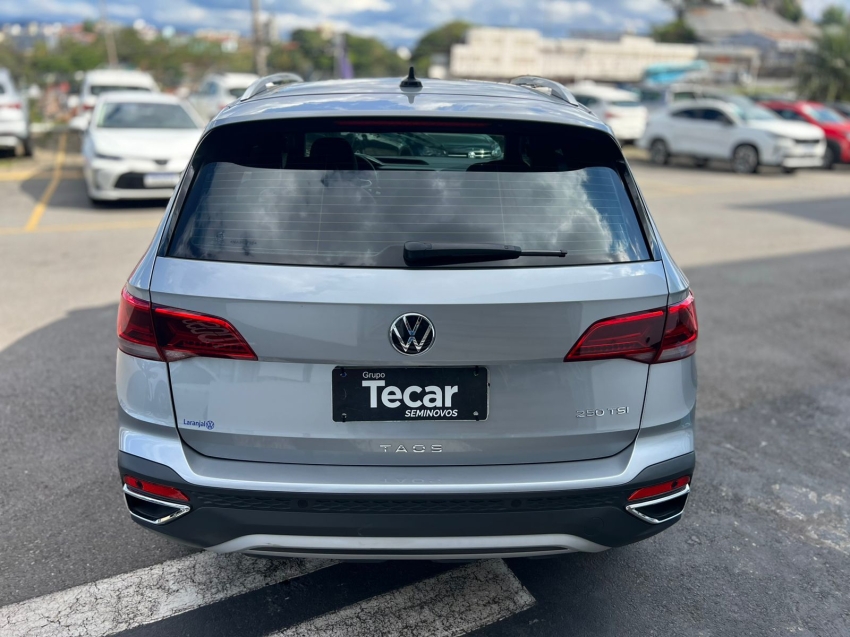 taos highline 1.4 turbo 250 tsi flex automatico 2022/20226