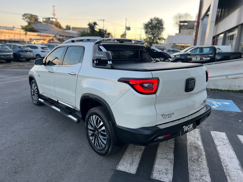 fiat toro ranch 2.0 turbo  diesel 4x4 at9 automatico 202410