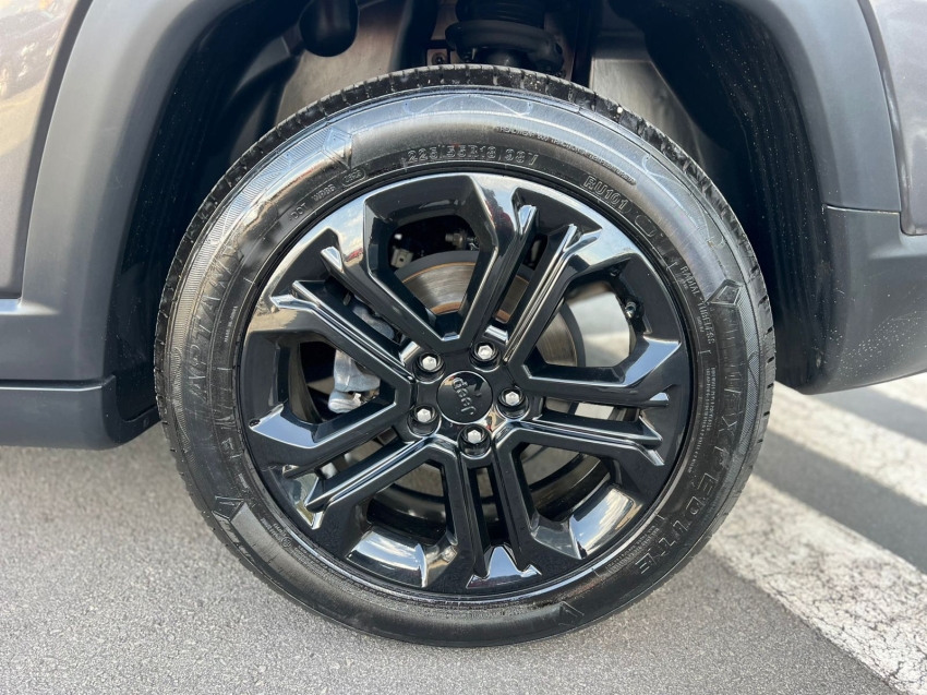 jeep compass longitude 1.3 turbo t270  flex at6 atomatico 202210