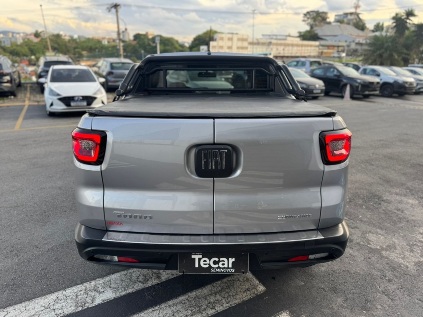 fiat toro endurence 1.8 16v flex at6 automatico 2021/202112