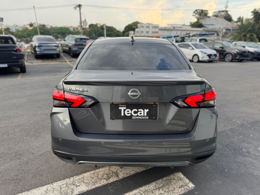 nissan versa 1.6 16v flex exclusive automatico 20245