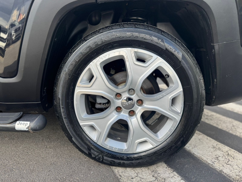 jeep renegade limited 1.8 flex automatico10