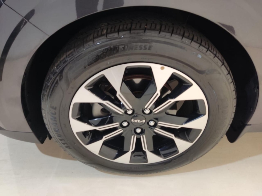 kia carnival ex 3.5 v6 24v 276/272 cv automatico 202210