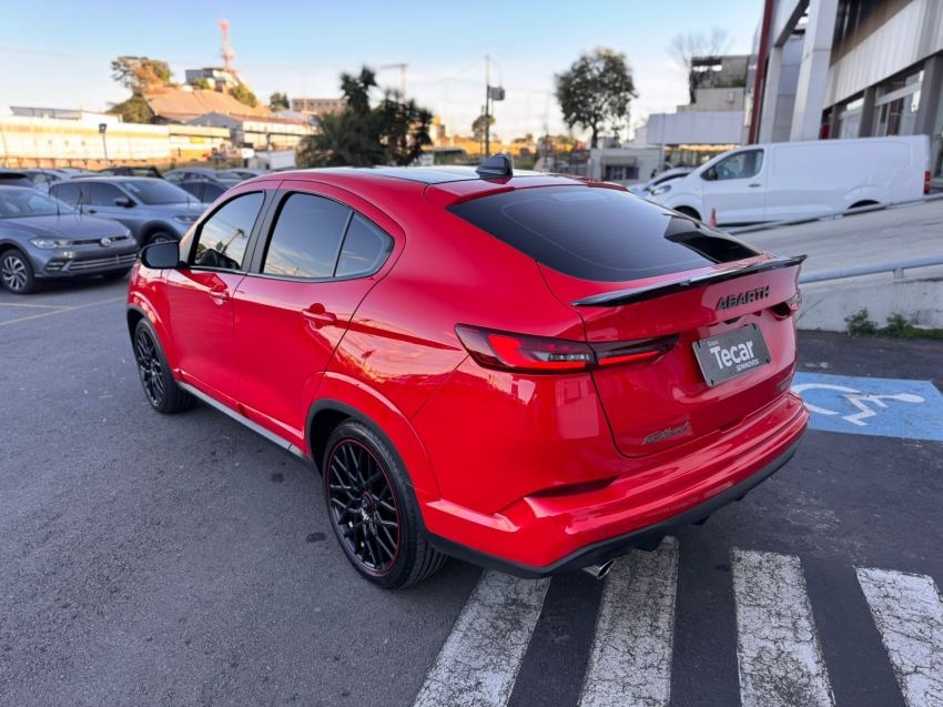fiat fastback 1.3 turbo abarth 270 at6  automatico 2025/20256