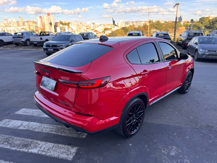 fiat fastback 1.3 turbo abarth 270 at6  automatico 2025/20257
