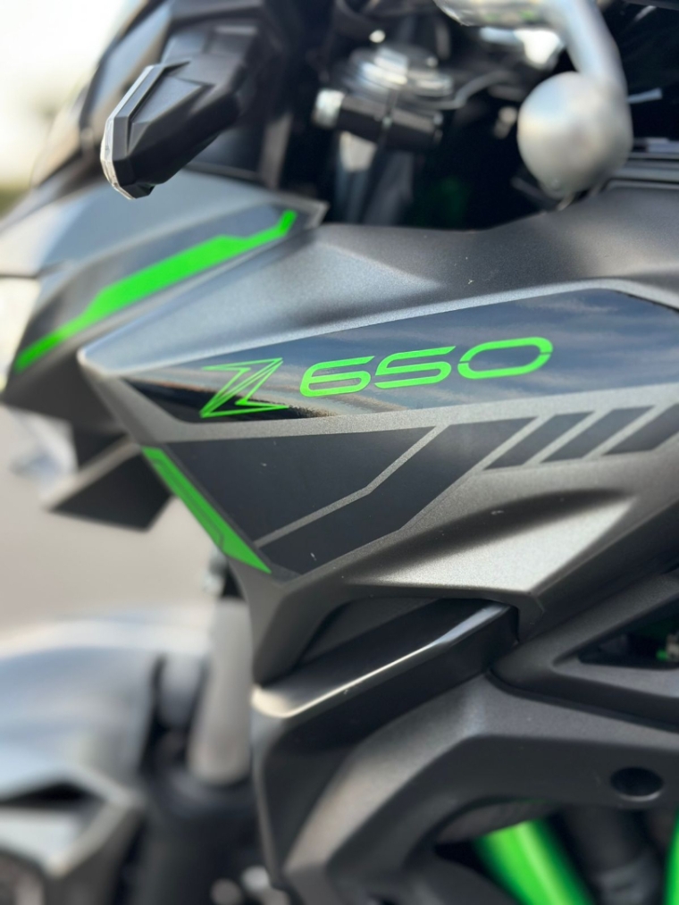 z 6504