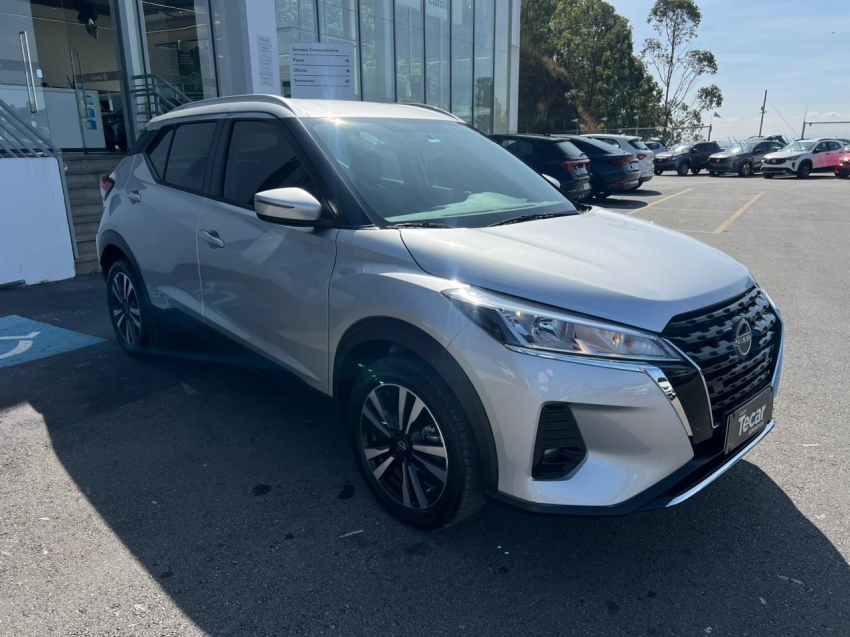 nissan kicks play 1.6 flexstart sense automatico 20251