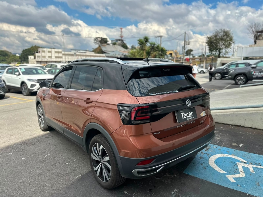 t-cross hl com teto solar4