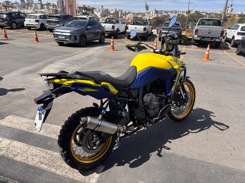 v strom 8002