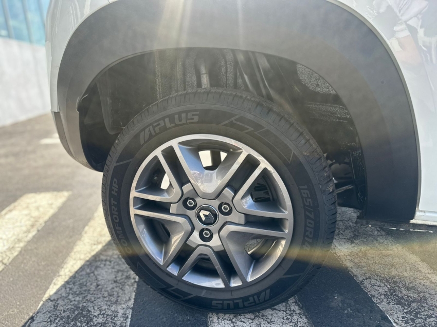 kwid intense5