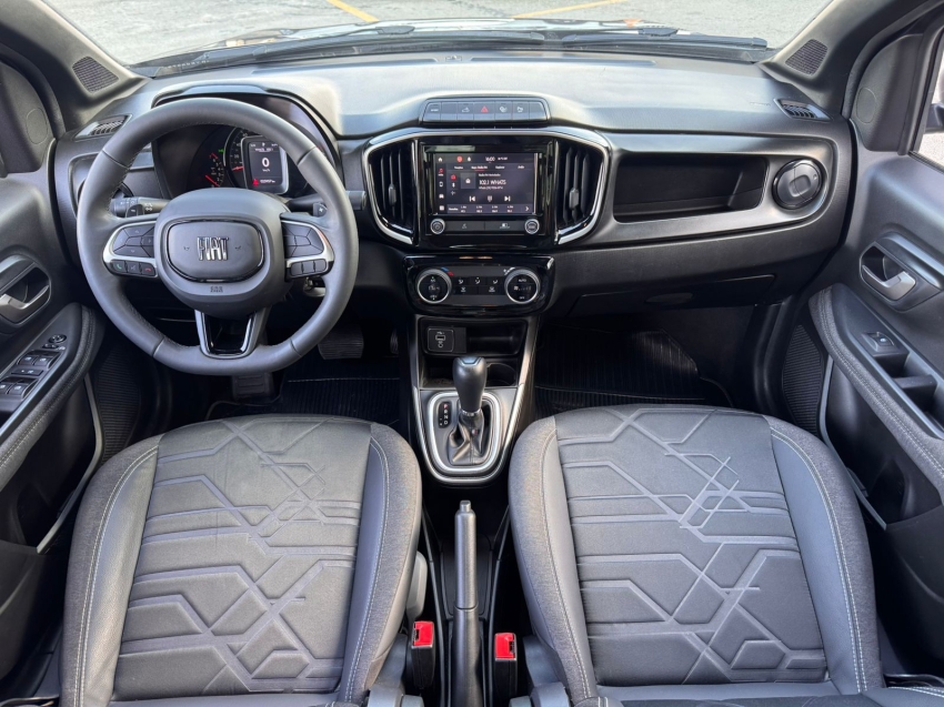 fiat  strada volcano 1.3 firefly cabine dupla automatico 2024/20249