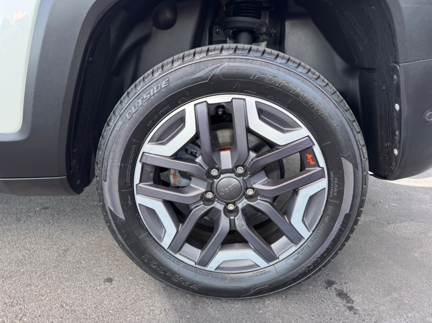 trailhawk t2708